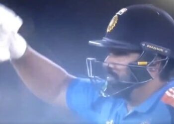 Rohit Sharma Angry With Arrangements In Cuttack For India vs England ODI, Internet Speculates This Reason. Watch