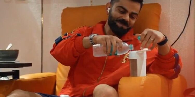 ‘Footwork Was Good Because Of Dance With SRK’: Virat Kohli Teased By RCB Coach