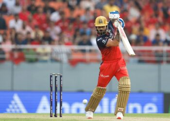 Royal Challengers Bengaluru vs Rajasthan Royals Live Score, IPL 2025: RCB Lose Plot After Virat Kohli’s Wicket, Near 180 vs RR